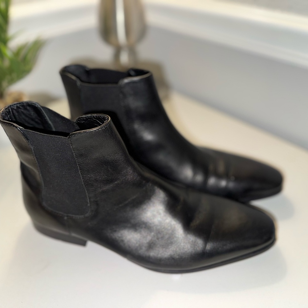 Express Black Leather Men's Boots